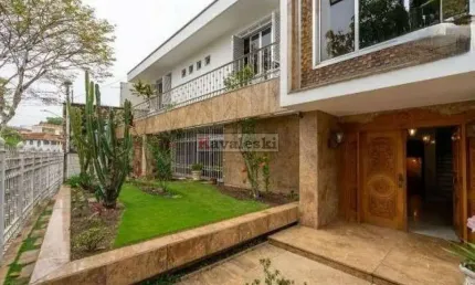 Sobrado maravilhoso com piscina- 4 dormitórios 2 suites 4 vagas - quintal grande , imperdível