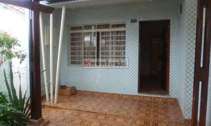 >   sobrado com edícula , ideal para 2 famílias ....