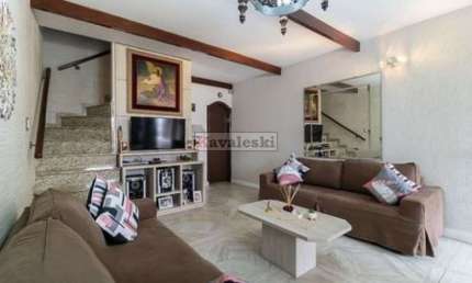 Sobrado à venda com 131m², 3 dormitórios 1 vaga - Quintal, Jardim da Gloria
