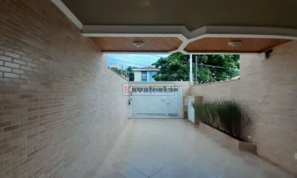 Sobrado  230m² / 3 dormitórios - 3 suítes/ 4 vagas  jardim da saude