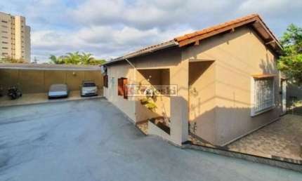 Casa Térrea Bosque da Saude 3 dormitórios 2 suites 12 vagas quintal