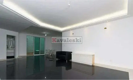 Sobrado  a veda  3 quartos e 5 banheiros à venda, 250m²