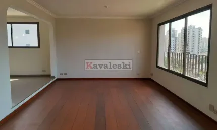 Apartamento 4 dormitórios, sendo 3 suítes bem distribuído em 230 metros quadrados!