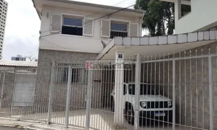 Sobrado 2 dormitórios 3 vagas (+) casa grande nos fundos - metrô são judas. ac permuta