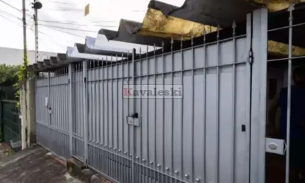 Casa Térrea com 3 dormitórios 1 suite 2 vagas quintal - Salão grande parte superior- Doc 100%