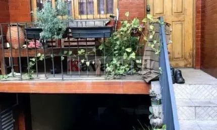 Lindo sobrado , localizado a 450 metros do metrô saúde!