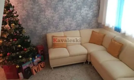 SOBRADO Impecável 3 amplos dormitórios 2 vagas - Quintal - Imóvel Reformado