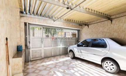 Sobrado reformardo 2 dormitórios 2 vagas quintal - Imperdível