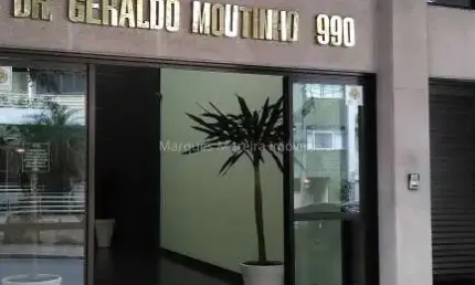 Sala comercial para alugar na Rua Santo Antônio, Centro, Juiz de Fora