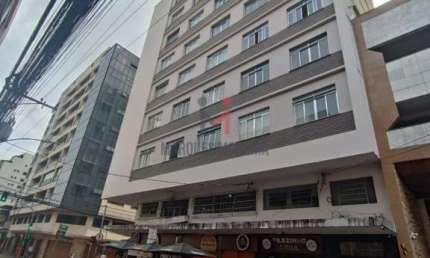 Kitnet / Stúdio para alugar na Rua Santo Antônio, 515, Centro, Juiz de Fora