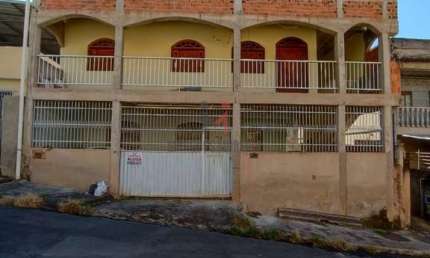 Casa com 2 quartos para alugar na Rua Carlos Rocha, 702, Progresso, Juiz de Fora