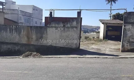 Terreno à venda na Rua do Carmelo, Paineiras, Juiz de Fora