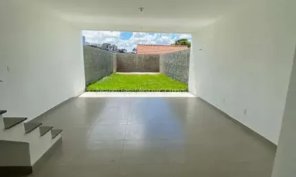 Casa nova com 3 Quartos a 250 metros do portão da UFJF em São Pedro.