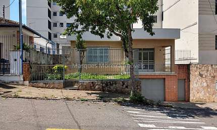 Casa em rua central do Bom Pastor (Terreno de mais de 400²)