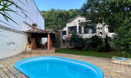 Casa com 3 quartos à venda na Rua Professor Vicente Mazini, Bom Pastor, Juiz de Fora