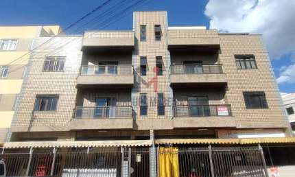 Cobertura de Sonho em Santa Terezinha: Vista Magnífica e Design Contemporâneo