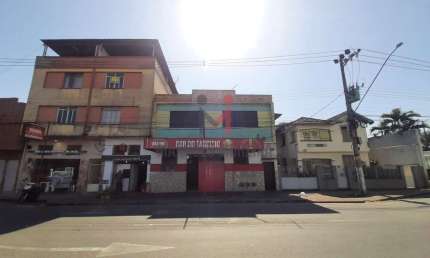 Casa comercial à venda na Rua Henrique Burnier, 408, Mariano Procópio, Juiz de Fora