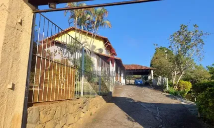 Casa com 3 quartos à venda na Rua da Neblina, Novo Horizonte, Juiz de Fora