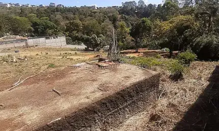 Terreno à venda na Rua Fortunato Zanini, Vina Del Mar, Juiz de Fora