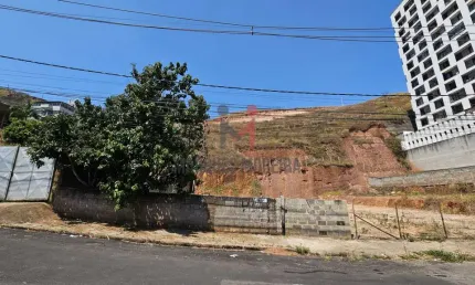 Oportunidade Imperdível: Terreno Plano de 520m² no Quintas das Avenidas!