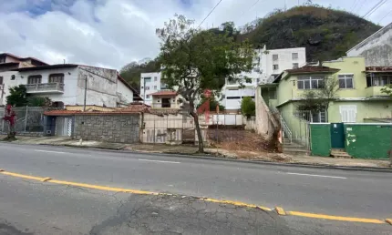 Excelente oportunidade! Terreno na Av. Olegário Maciel!