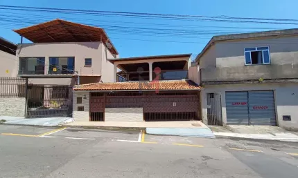 Casa com 3 quartos à venda na Rua Padre Nilton Hauck, 76, Democrata, Juiz de Fora