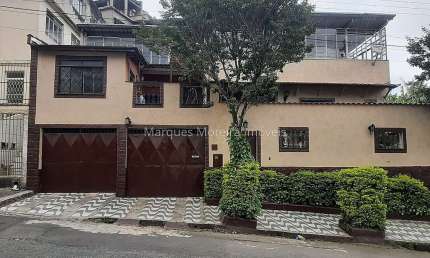 Casa com 4 quartos à venda na Rua Professor Oscar Paulo Almeida, Costa Carvalho, Juiz de Fora