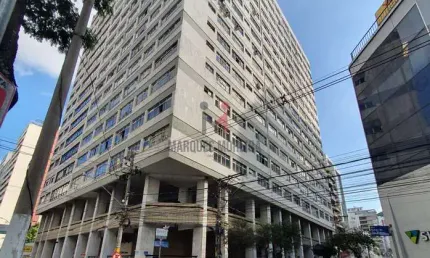 Glamoroso Apartamento 4 Quartos e 2 Suítes No Coração da Cidade