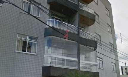Encante-se com este apartamento elegante e acolhedor, onde praticidade e conforto se encontram em perfeita harmonia.