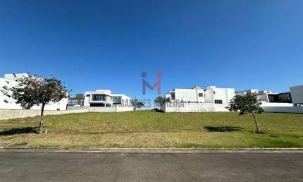 Oportunidade unica no Alphaville 2, terreno plano próximo a portaria.