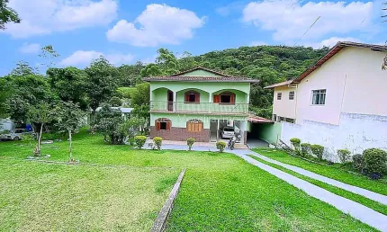 Chácara / sítio com 3 quartos à venda na Rua Oliveiro Pires de Carvalho, Recanto dos Lagos, Juiz de Fora