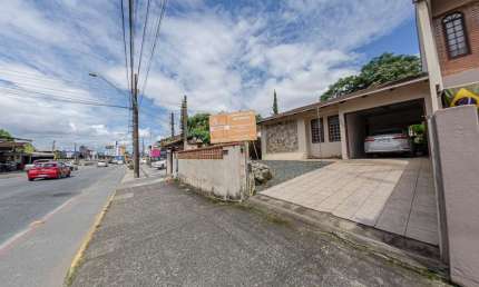 Terreno à venda na Rua Baercker Wagner, 1550, Iririú, Joinville por R$ 650.000