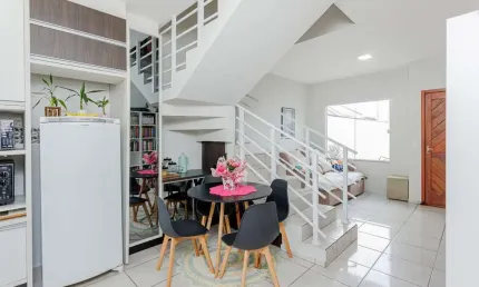 Casa com 2 quartos à venda na Rua São Gabriel Arcanjo, 250, Vila Nova, Joinville, 68 m2 por R$ 339.000