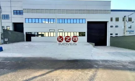 Barracão Industrial em Condomínio para Locação em Valinhos-SP, Bairro Macuco! 4 Salas, 7 Banheiros, 700m²!