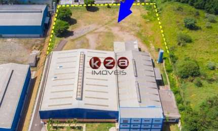 Galpão Industrial de Alto Padrão para Locação em Itatiba-SP, Distrito Industrial Alfredo Relo: 6 Salas, 6 Banheiros, 8 Vagas de Garagem, 3.857 m².