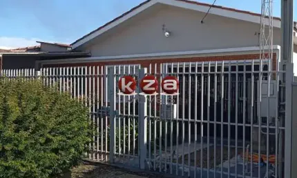 Imperdível! Casa à venda em Valinhos-SP, Jardim Pinheiros. 2 quartos, 2 salas, 2 banheiros, 3 vagas de garagem. 170m².
