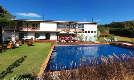 Imóvel de luxo com 4 suítes e 10 vagas de garagem no Parque São Jorge, Avaré-SP: a casa dos seus sonhos!