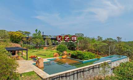 Venda de Casa Espetacular em Itu-SP: 5 Quartos, 3 Suítes, 3 Salas, 800 m² constr. Muita Natureza, 20.000 metros de terreno no Jardim Paraíso II.