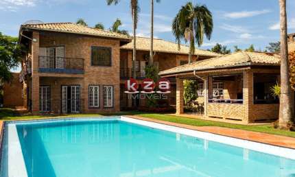 Imponente casa de luxo no condomínio Fazenda Vila Real de Itu: 6 quartos, Amplo lazer com piscina, riquíssimo acabamento. 1.200 metros de construção.