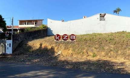 Terreno comercial e residencial à venda em Valinhos-SP, no Jardim das Vitórias Régias, com 302,00 m² de área!