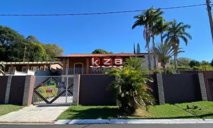 Casa em Condomínio de Alto Padrão para Locação no Vista Alegre em Vinhedo-SP: 2 Quartos, 1 Suíte, 3 Banheiros, 3 Vagas, 120m².