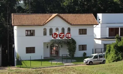 Casa em Condomínio de Luxo em Itupeva-SP: 3 Quartos, 3 Suítes, 4 Salas, 4 Banheiros, 2 Vagas de Garagem - Imperdível!