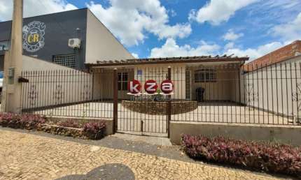 Casa Comercial à Venda em Valinhos-SP - Vila D'agostinho: 02 Quartos, 3 Salas, 1 Banheiro, 2 Vagas de Garagem, 182,00 m² de Área.