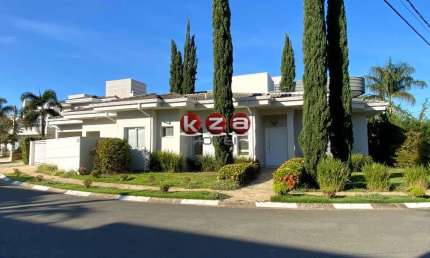 Casa de Luxo no Condomínio Le Village em Valinhos-SP: 3 quartos, 3 suítes, 2 salas, 4 vagas e 300m² de área!
