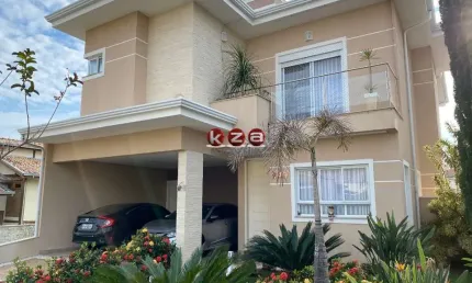 Casa para venda no Condomínio Portal do Jequitibá em Valinhos-SP:3 suítes, 3 salas, 5 banheiros, 4 vagas e piscina, 331m².