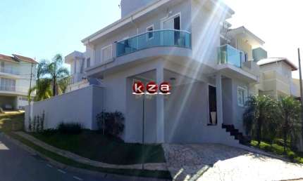 Casa de luxo em condomínio: 4 quartos, 3 suítes, 2 salas e 230m² em Valinhos-SP. Venha conferir!