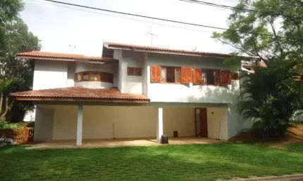 Casa de luxo no Condomínio Village Visconde de Itamaracá em Valinhos-SP: 6 quartos, 6 suítes, 3 salas, 8 banheiros, 5 vagas, 496m².