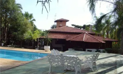 Casa de luxo no condomínio colina dos coqueiros em valinhos-sp: 5 quartos, 5 suítes, 4 salas, 5 banheiros, 6 vagas, 750m².