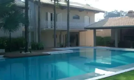 Espetacular chácara à venda em valinhos-sp, bairro joapiranga, com 3 quartos, 3 suítes, 2 salas, 6 banheiros, 8 vagas de garagem e 700m² de área.