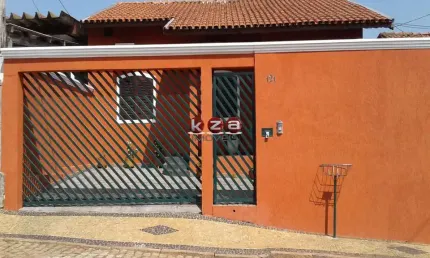 Imperdível: Casa à venda em Valinhos-SP, Vila São Sebastião - 3 quartos, 1 suite, 2 salas, 3 banheiros, 3 vagas, 170m².